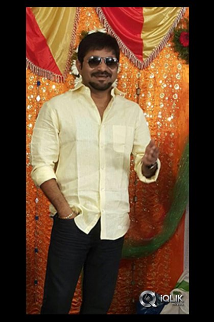 Chalaki-Chanti-Engagement-Photos